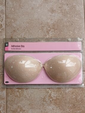 Adhesive Strapless Stick-On Bra Reusable Up To 25 Times